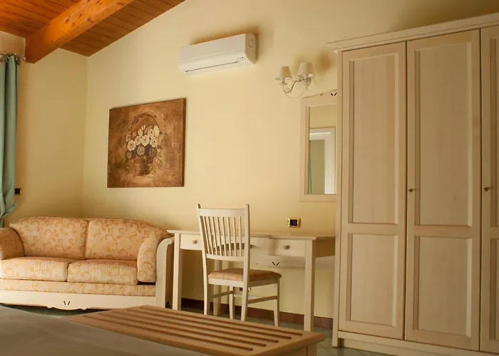 Il Borgo Degli Ulivi 3*